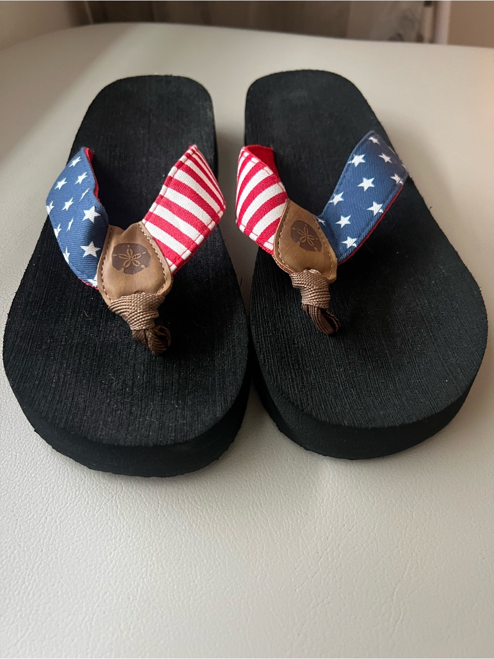 American Flag Flip Flop Sandals -NWOT